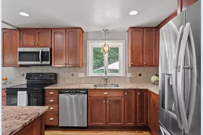 7 Caroline Dr, Milford, MA 01757 - Photo 14