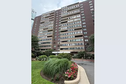 9 Hawthorne Pl #7H, Boston, MA 02114 - Photo 12