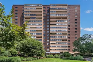 9 Hawthorne Pl, Boston, MA 02114 - Photo 22