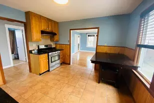 140 Centre St, Quincy, MA 02169 - Photo 4