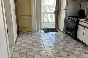 131 Farrington St, Quincy, MA 02170 - Photo 14