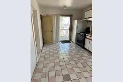 131 Farrington St, Quincy, MA 02170 - Photo 14