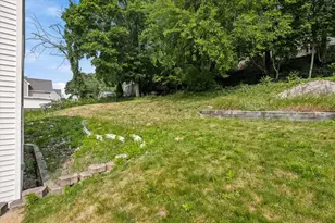 277 Lincoln Ave, Saugus, MA 01906 - Photo 26
