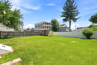 223 Webster St, Malden, MA 02148 - Photo 36