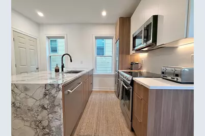 8 Fox St #2, Boston, MA 02122 - Photo 8