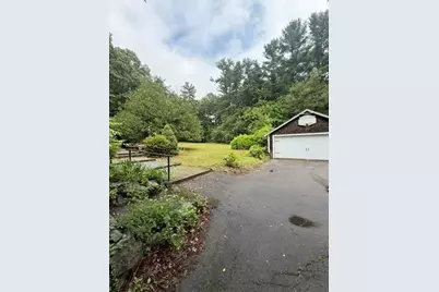 54 Rockwood Rd, Norfolk, MA 02056 - Photo 4