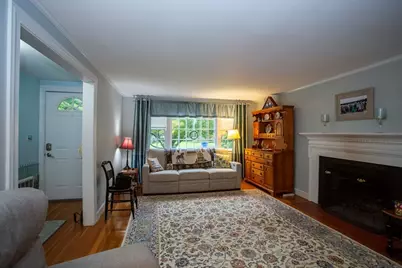 72 Eustis Ave, Wakefield, MA 01880 - Photo 2