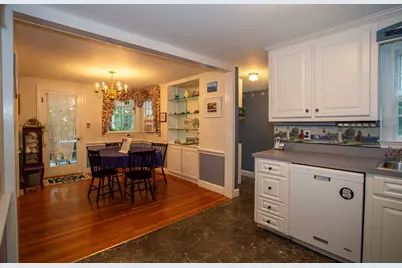 72 Eustis Ave, Wakefield, MA 01880 - Photo 12