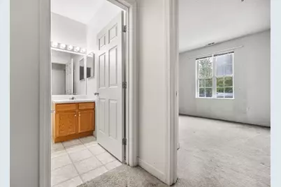 21 Hampshire Road #105, Methuen, MA 01844 - Photo 18