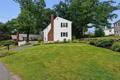 19 Pembroke St, Marlborough, MA 01752 - Photo 18