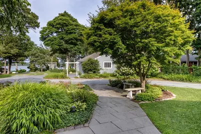94 Aucoot Rd, Mattapoisett, MA 02739 - Photo 10