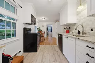 32 Saratoga Dr, Worcester, MA 01606 - Photo 12