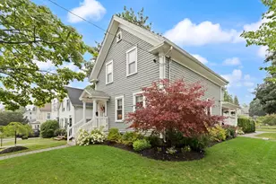 51 Mt Vernon St, Reading, MA 01867 - Photo 1
