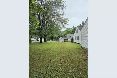 110 Barthel Ave, Gardner, MA 01440 - Photo 6