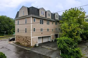 688 Gorham St, Lowell, MA 01852 - Photo 34