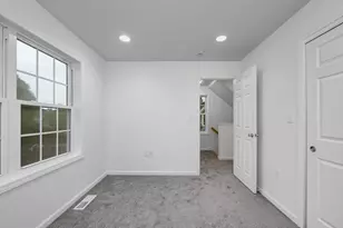 688 Gorham St, Lowell, MA 01852 - Photo 14