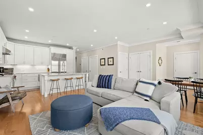 201 W 8th St #3A, Boston, MA 02127 - Photo 8