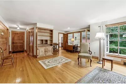 18 Red Gate Ln, Amherst, MA 01002 - Photo 8