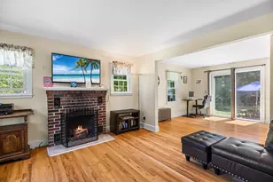 779 Oxford St S, Auburn, MA 01501 - Photo 2