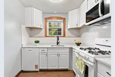 6 Venice Street #C2, Danvers, MA 01923 - Photo 6