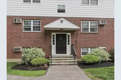 6 Venice Street #C2, Danvers, MA 01923 - Photo 2