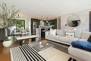 29 Clinton Ave, Saugus, MA 01906 - Photo 8