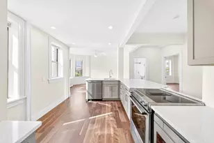 34 A Park St, Brookline, MA 02446 - Photo 2
