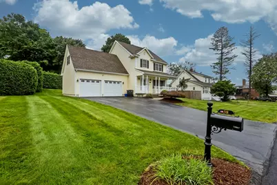 38 White Ave, East Longmeadow, MA 01028 - Photo 4