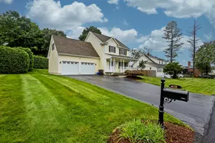 38 White Ave, East Longmeadow, MA 01028 - Photo 4