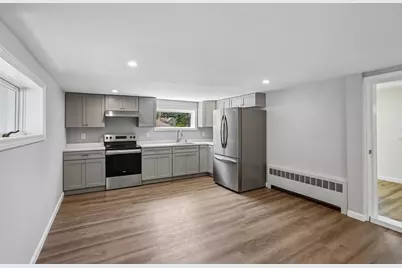 59 Hartford Ave E, Uxbridge, MA 01569 - Photo 8