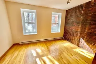 5 Thacher Ct, Boston, MA 02113 - Photo 12