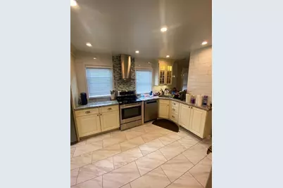 34 Boston Ave #1, Somerville, MA 02144 - Photo 1