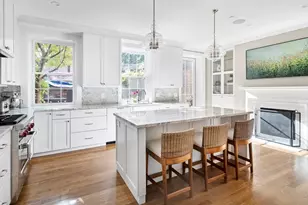 54 Pinckney St, Boston, MA 02114 - Photo 6
