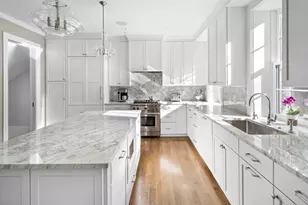 54 Pinckney St, Boston, MA 02114 - Photo 8