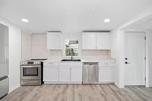 139 Spring St, Quincy, MA 02169 - Photo 4