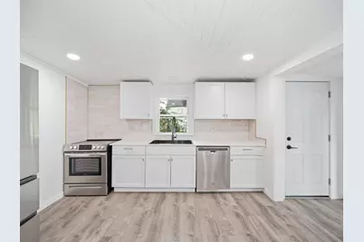 139 Spring St, Quincy, MA 02169 - Photo 4