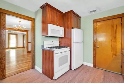 11-13 Bridgham Ave #2, Watertown, MA 02472 - Photo 4