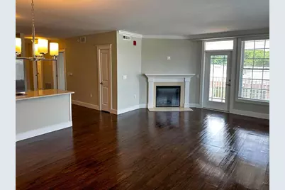 978 Worcester #411, Wellesley, MA 02482 - Photo 6