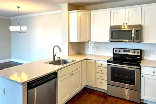 978 Worcester, Wellesley, MA 02482 - Photo 2