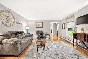240 Meadow Wood Dr, Holden, MA 01520 - Photo 10