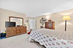 240 Meadow Wood Dr, Holden, MA 01520 - Photo 16