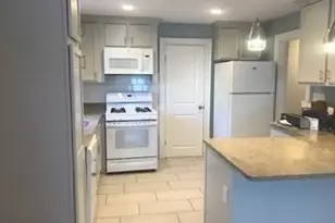 38 Mott St, Arlington, MA 02474 - Photo 2