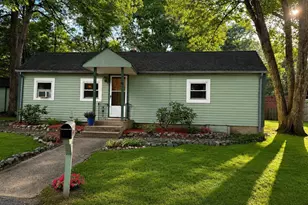 13 Park Ln, Wayland, MA 01778 - Photo 1