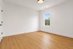 13 Quincy St, Somerville, MA 02143 - Photo 10