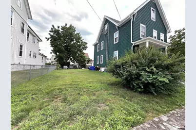16 Bradford St, Taunton, MA 02780 - Photo 4