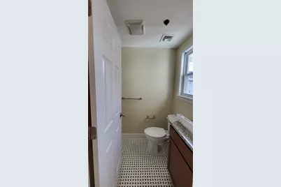 75 Bowers Street #5, Lowell, MA 01854 - Photo 6