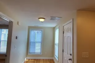 75 Bowers St, Lowell, MA 01854 - Photo 8