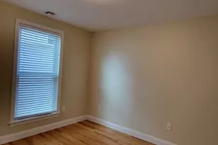 75 Bowers St, Lowell, MA 01854 - Photo 10