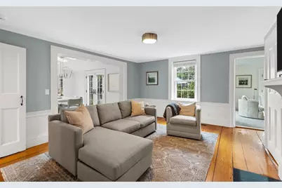 37 Lincoln St, Hingham, MA 02043 - Photo 10