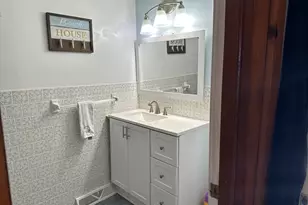 12 Waterman St, Mattapoisett, MA 02739 - Photo 10